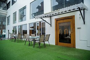 ORSINO RESORT MALL ROAD