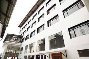 ORSINO RESORT MALL ROAD