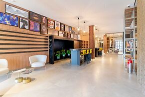 Charlie For You Moema