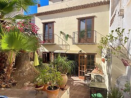 Boutique Hostal Lorca