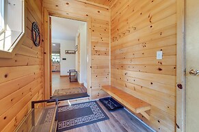 Rustic Truckee Cabin Retreat w/ Community Pool!