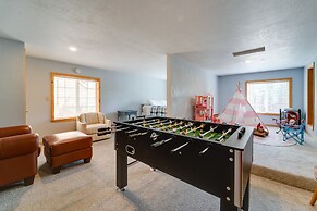 Rustic Truckee Cabin Retreat w/ Community Pool!