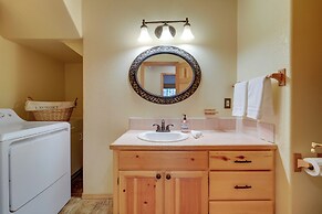 Rustic Truckee Cabin Retreat w/ Community Pool!