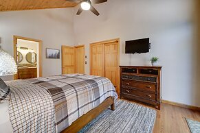 Rustic Truckee Cabin Retreat w/ Community Pool!