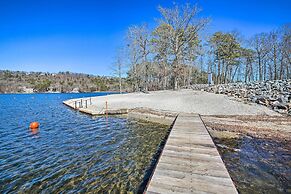 Hot Springs Village Haven w/ Community Amenities!