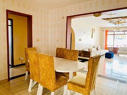 Lux Suites Furaha Holiday Apartments