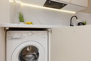 Bitwy Warszawskiej Apartment by Renters