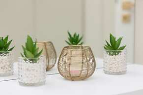 Bitwy Warszawskiej Apartment by Renters