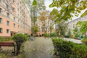 Bitwy Warszawskiej Apartment by Renters