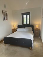 Inviting 2-bed Apartment in Brac