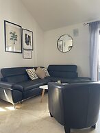 Inviting 2-bed Apartment in Brac