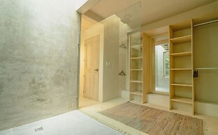 OMA Cancun Holistic Healing Center