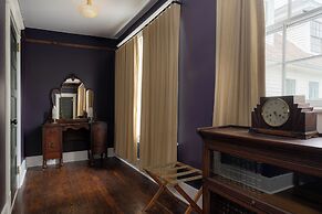 The NuWray Hotel & Carriage House