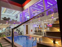 Kings Villagio Hotel