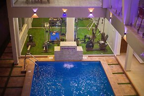 Kings Villagio Hotel