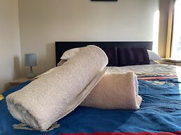 Comfortable 2-bed House in London Zone 2