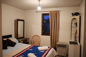 Comfortable 2-bed House in London Zone 2