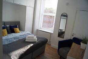 Luxury 1-bedroom Apartment - Central Dundee
