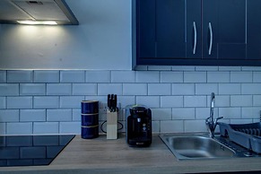 Dundee - 1 Bed - Sleeps 4 - Free Parking