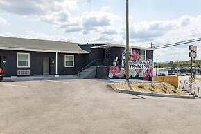 Cute & Friendly 1-BR 10 Mins From Nash