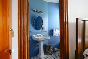 The North Branch Inn