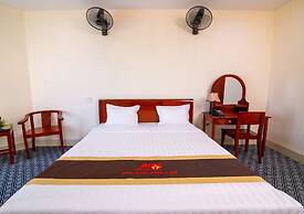 AD41 HOTEL HUE CS1