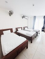 AD41 HOTEL HUE CS1