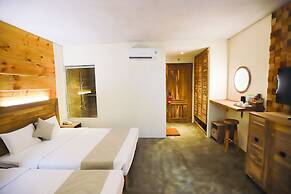 Rustic Hotel Quy Nhon Powered by ASTON