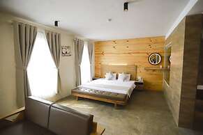 Rustic Hotel Quy Nhon Powered by ASTON