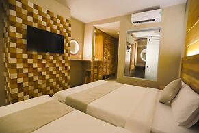 Rustic Hotel Quy Nhon Powered by ASTON