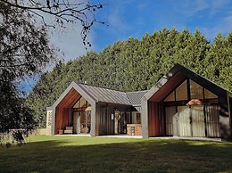 The Vale Penrose