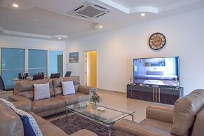 6 Bedroom Tropical Pool Villa - V6