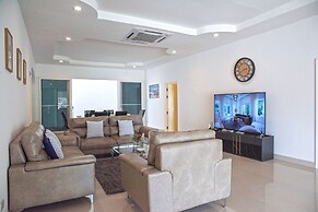 6 Bedroom Tropical Pool Villa - V6