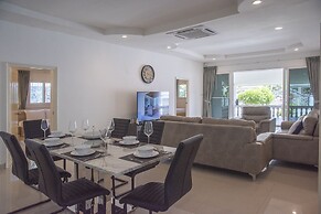 6 Bedroom Tropical Pool Villa - V6