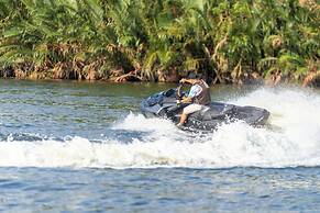 Wonderland Suites and Resort