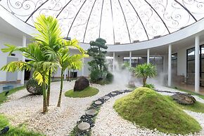 Wonderland Suites and Resort