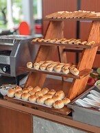 Wonderland Suites and Resort