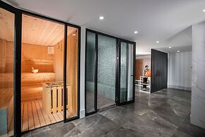 Wonderland Suites and Resort