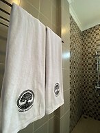 TOBA RETREAT MANSION AND VILLAS