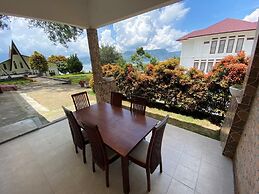 TOBA RETREAT MANSION AND VILLAS