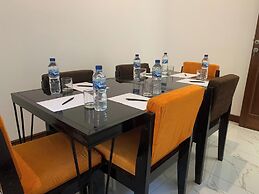 TOBA RETREAT MANSION AND VILLAS