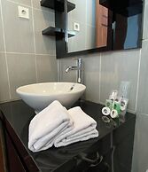 TOBA RETREAT MANSION AND VILLAS