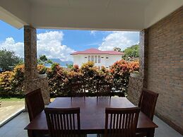 TOBA RETREAT MANSION AND VILLAS