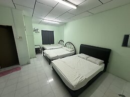 OYO 90881 Top Star Hotel