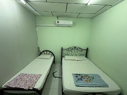 OYO 90881 Top Star Hotel