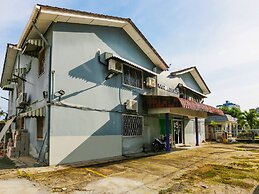 OYO 90881 Top Star Hotel