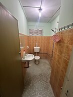 OYO 90881 Top Star Hotel