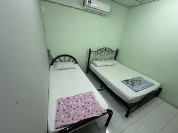 OYO 90881 Top Star Hotel