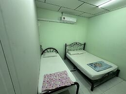 OYO 90881 Top Star Hotel