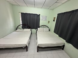 OYO 90881 Top Star Hotel